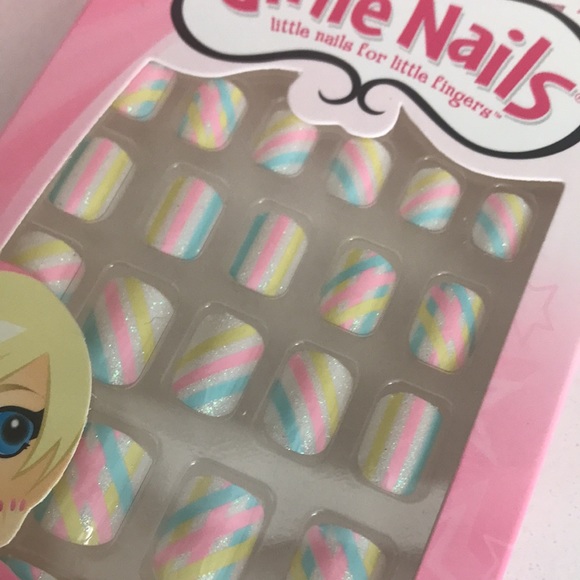 Girlie Nails & Dream Dance Mermaid Brush Set New Product - Picture 10 of 11